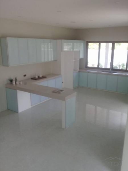 6 bedroom House and Lot for sale in Muntinlupa in Metro Manila