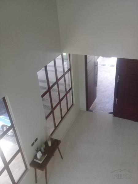6 bedroom House and Lot for sale in Muntinlupa in Philippines