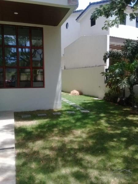 6 bedroom House and Lot for sale in Muntinlupa - image 9