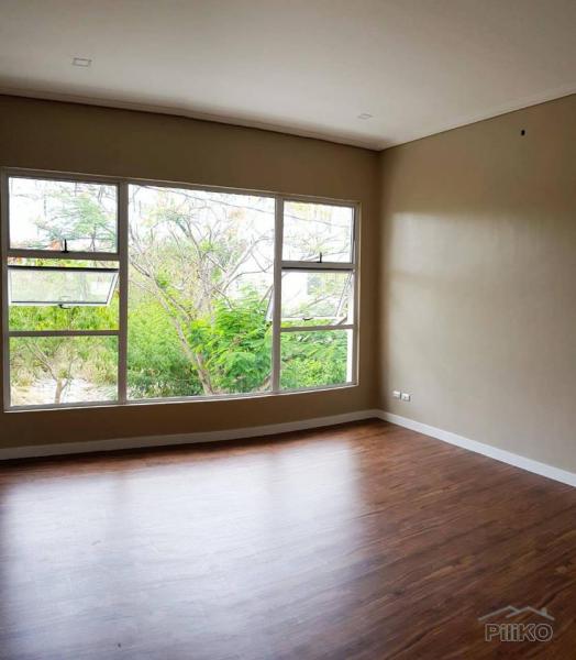 4 bedroom House and Lot for sale in Las Pinas - image 8