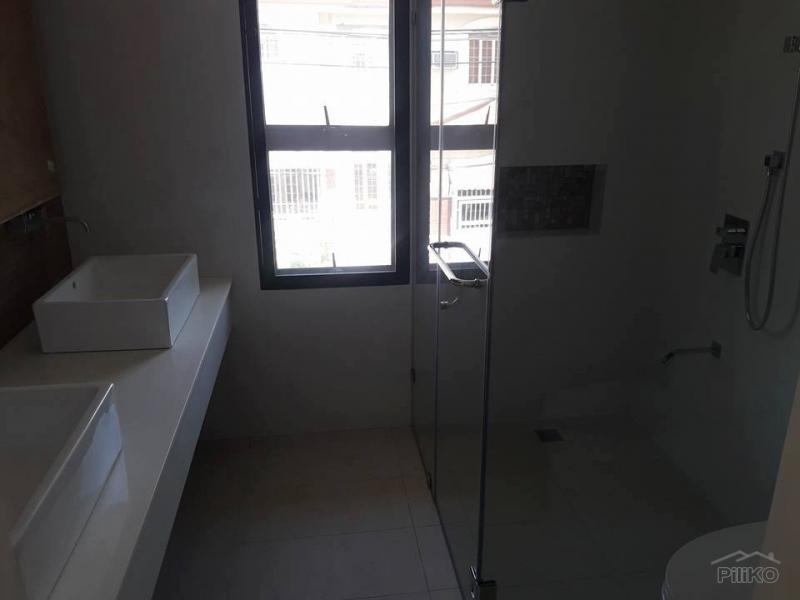 House and Lot for sale in Paranaque - image 10