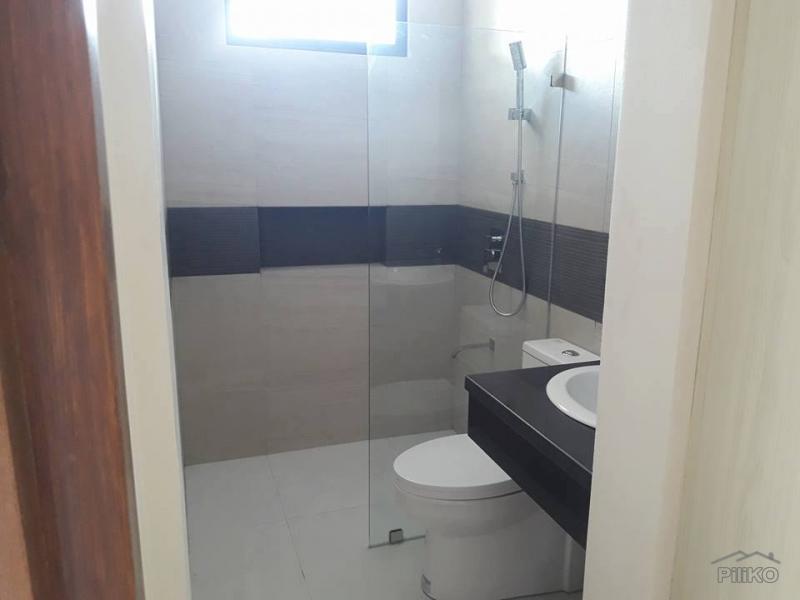 House and Lot for sale in Paranaque - image 13