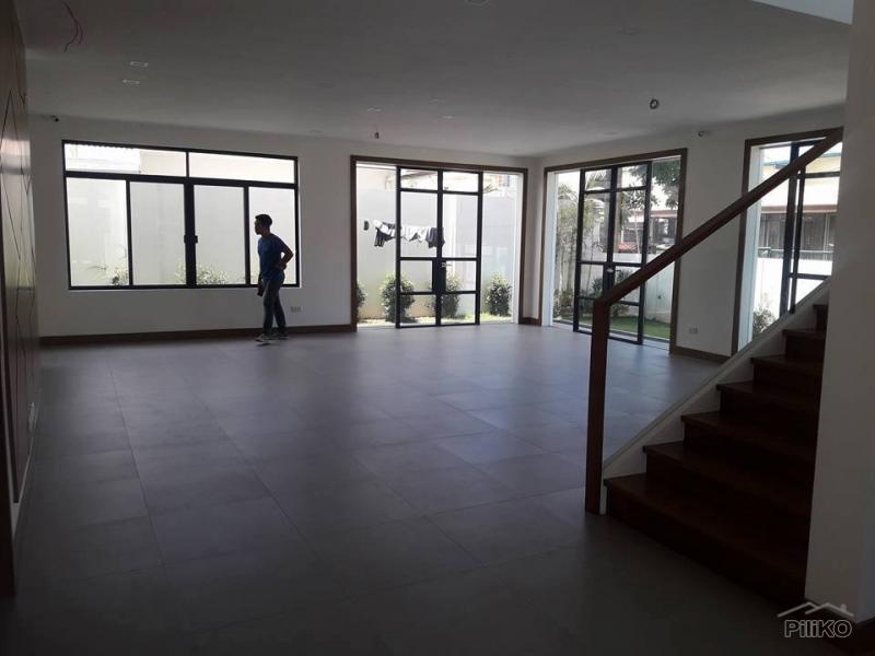 House and Lot for sale in Paranaque - image 14