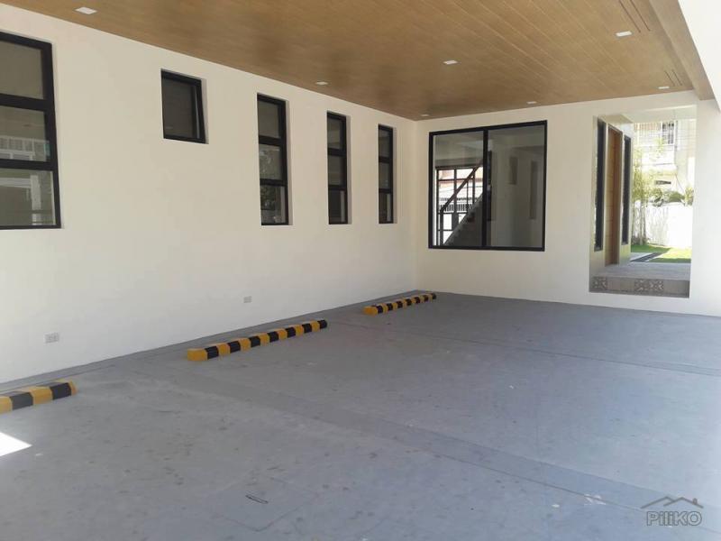 House and Lot for sale in Paranaque - image 22