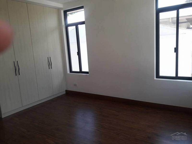 House and Lot for sale in Paranaque - image 7