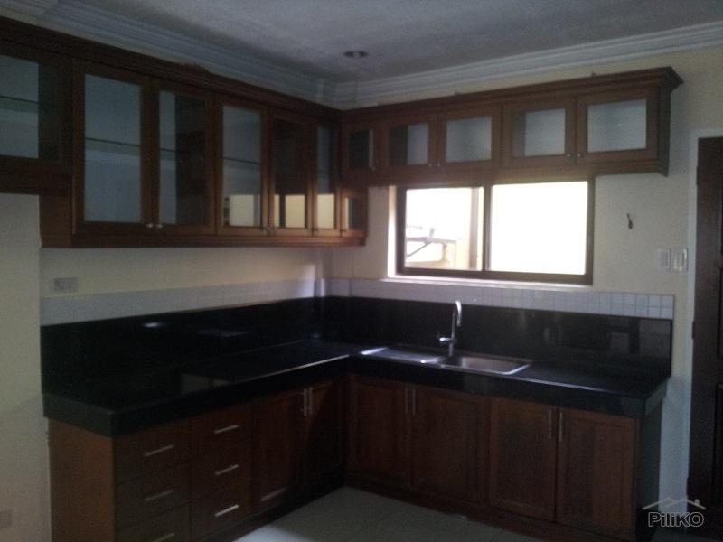 5 bedroom House and Lot for sale in Talisay - image 8