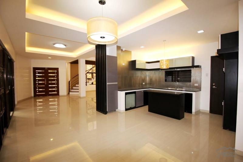 7 bedroom House and Lot for sale in Pasig - image 3