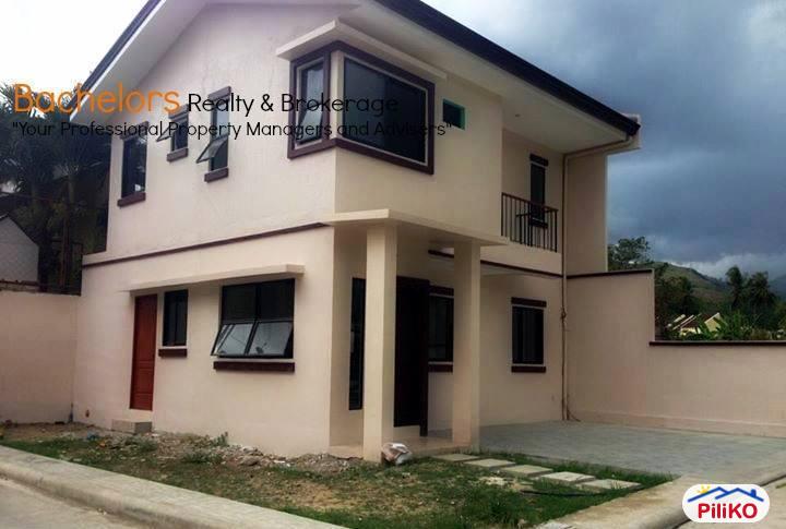 Pictures of 4 bedroom House and Lot for sale in Lapu Lapu