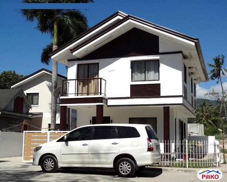 Pictures of 4 bedroom House and Lot for sale in Lapu Lapu