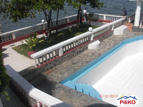 6 bedroom House and Lot for sale in Lapu Lapu in Cebu - image