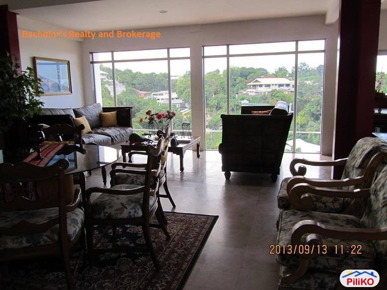 8 bedroom House and Lot for sale in Lapu Lapu in Cebu - image