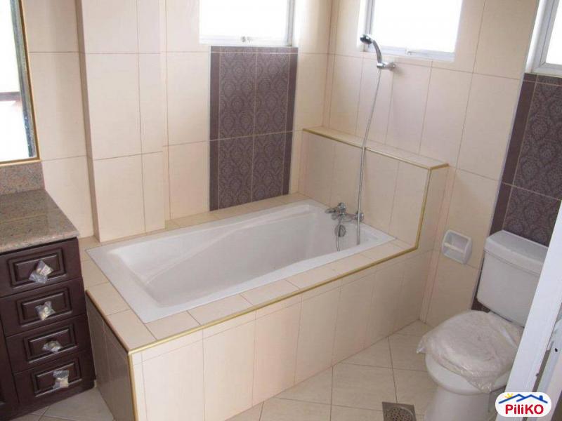 5 bedroom House and Lot for sale in Lapu Lapu - image 8
