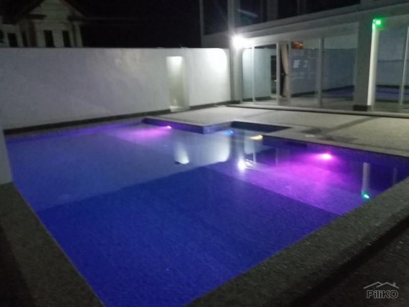 5 bedroom House and Lot for sale in Talisay in Philippines - image