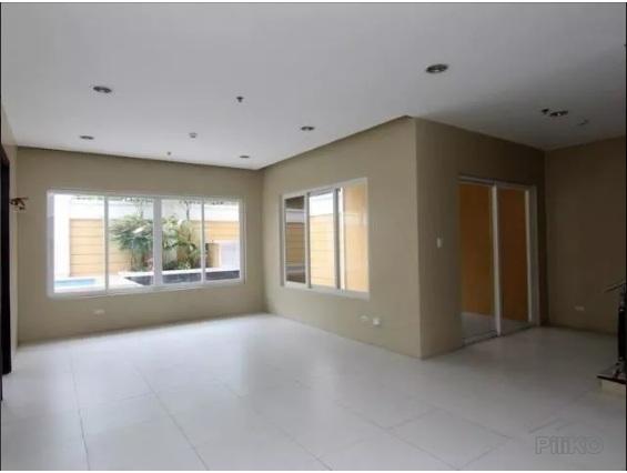 4 bedroom Condominium for sale in Cebu City in Philippines