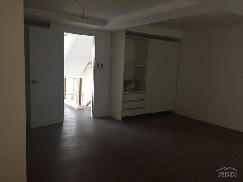 4 bedroom House and Lot for sale in Quezon City