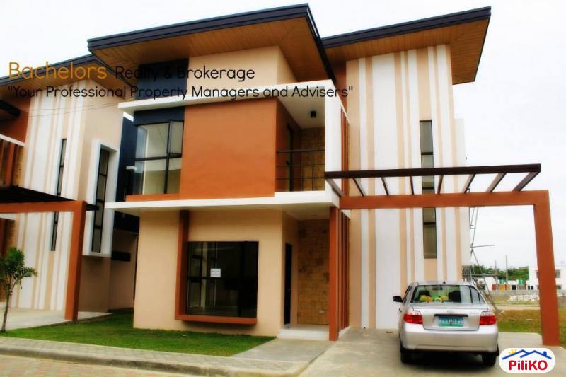 Picture of 4 bedroom House and Lot for sale in Lapu Lapu