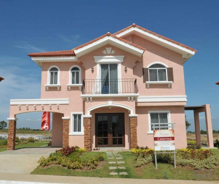 Pictures of 4 bedroom House and Lot for sale in Lipa