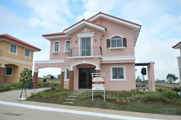 4 bedroom House and Lot for sale in Lipa in Batangas - image