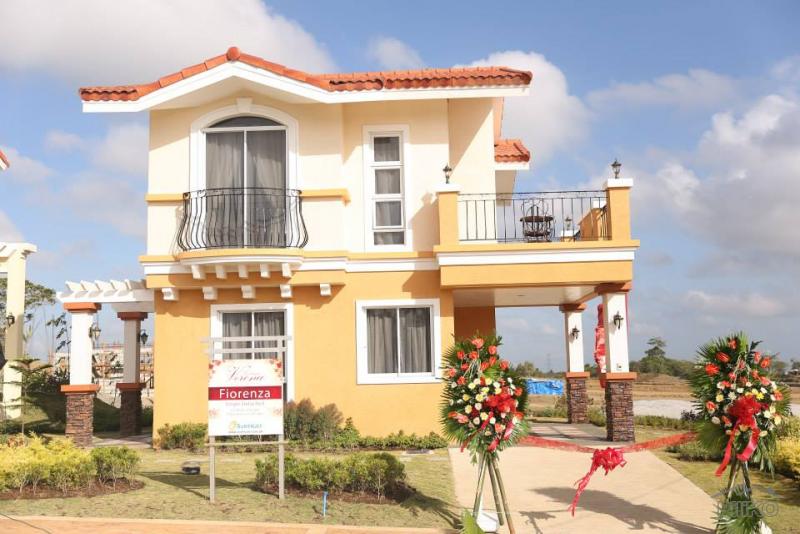 3 bedroom House and Lot for sale in Lipa in Batangas - image