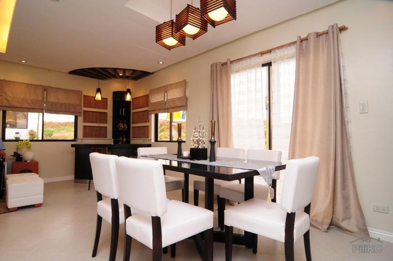 4 bedroom House and Lot for sale in Calamba in Laguna - image