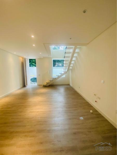 5 bedroom Townhouse for sale in Quezon City in Philippines - image