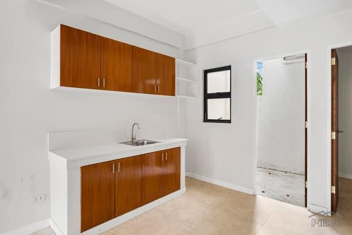 4 bedroom Townhouse for sale in San Mateo - image 8