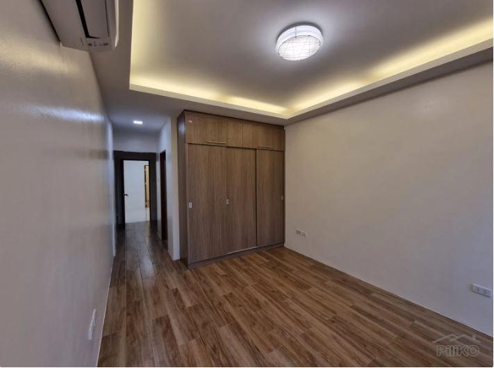 4 bedroom Townhouse for sale in Quezon City in Philippines - image