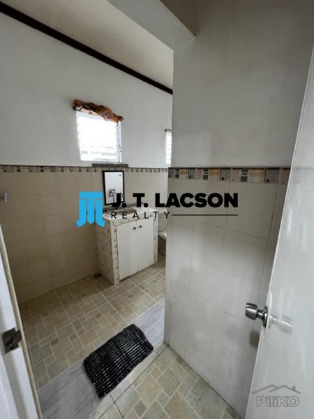 3 bedroom House and Lot for rent in Valencia - image 9