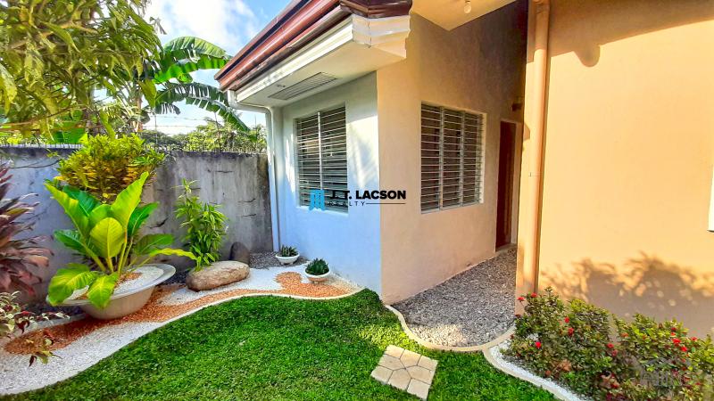 3 bedroom House and Lot for sale in Valencia in Negros Oriental - image