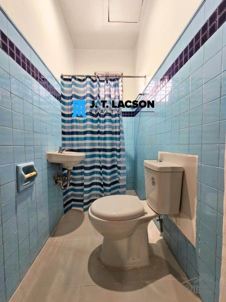 4 bedroom Houses for rent in Dumaguete - image 10