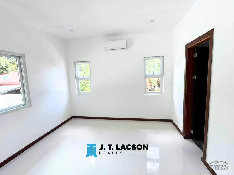 3 bedroom House and Lot for sale in Valencia - image 11