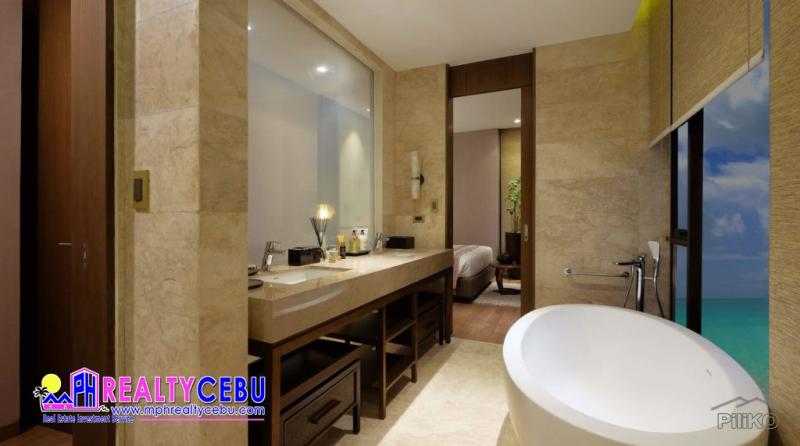 2 bedroom Condominium for sale in Lapu Lapu in Cebu - image