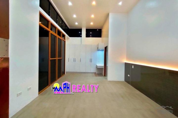 4 bedroom House and Lot for sale in Consolacion in Cebu - image