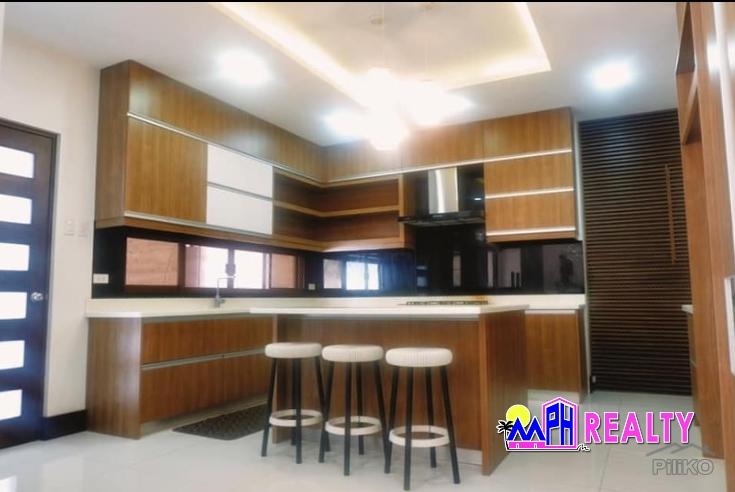 5 bedroom House and Lot for sale in Cebu City - image 6