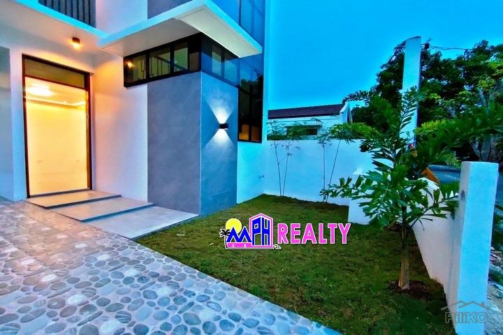 4 bedroom House and Lot for sale in Consolacion