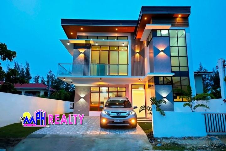 Picture of 4 bedroom House and Lot for sale in Consolacion