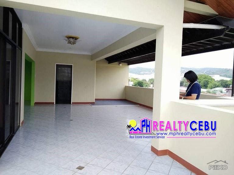 5 bedroom House and Lot for sale in Talisay - image 5