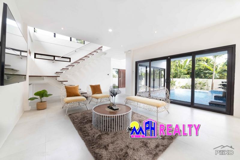 5 bedroom House and Lot for sale in Lapu Lapu - image 9