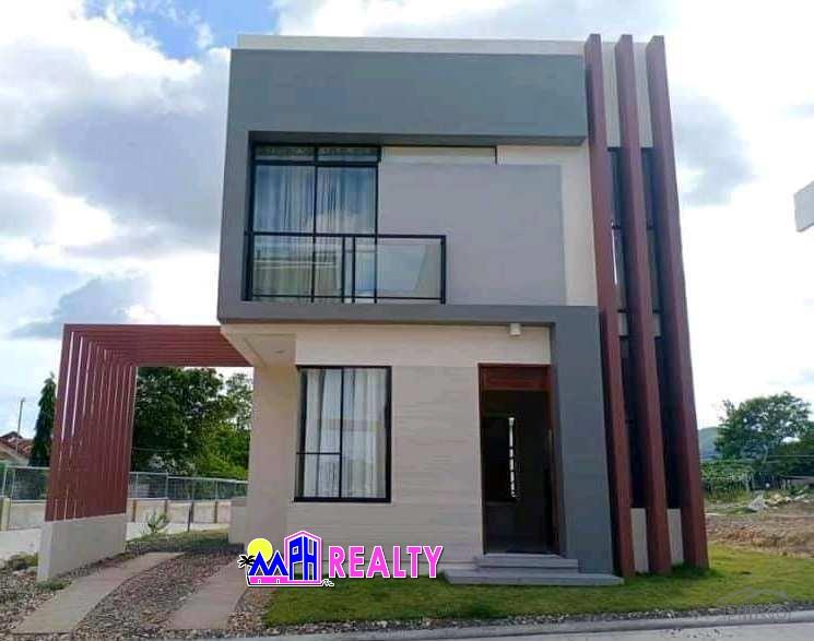 Picture of 3 bedroom House and Lot for sale in Minglanilla