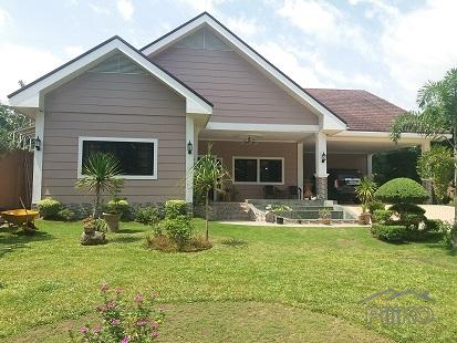 Pictures of 3 bedroom House and Lot for sale in Dumaguete