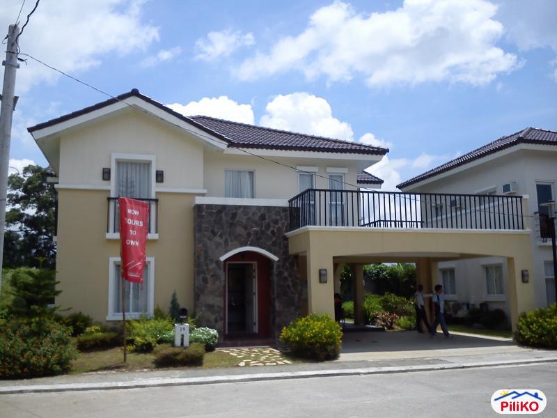 Picture of 4 bedroom House and Lot for sale in Makati in Philippines