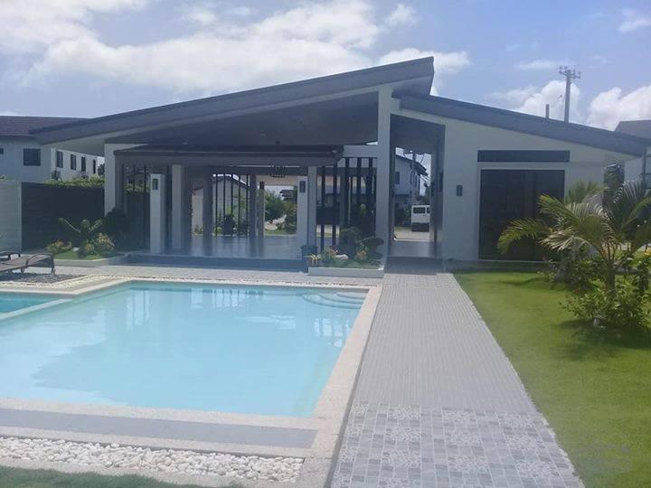 4 bedroom House and Lot for sale in Lapu Lapu