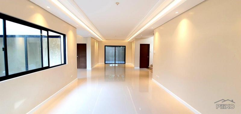 6 bedroom House and Lot for sale in Las Pinas - image 7