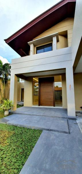 6 bedroom House and Lot for sale in Las Pinas in Philippines - image
