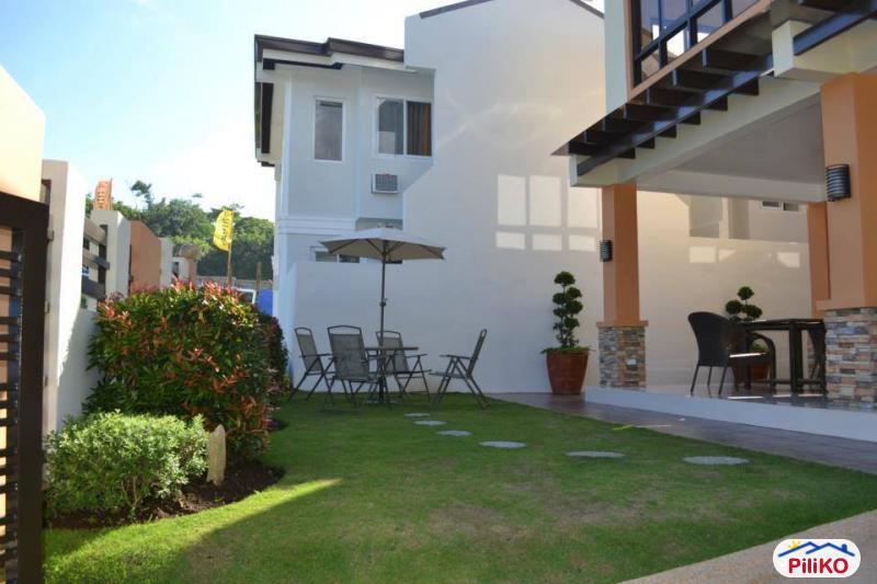 Townhouse for sale in Dasmarinas - image 11