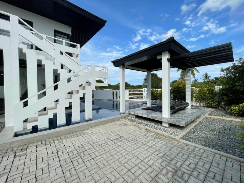 5 bedroom House and Lot for sale in San Juan in Batangas