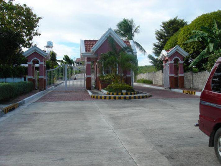 Picture of Residential Lot for sale in Carcar in Cebu