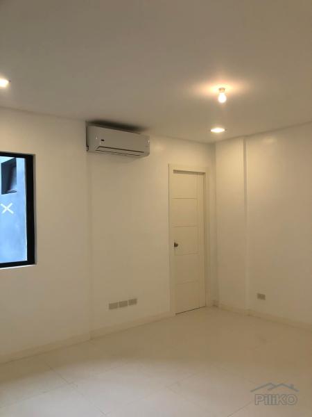 3 bedroom Houses for sale in Las Pinas in Philippines - image