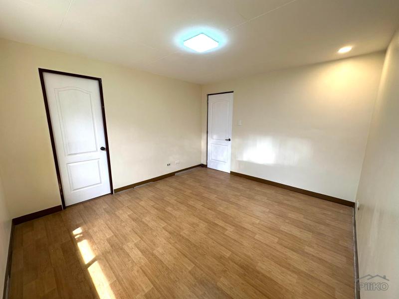 3 bedroom Townhouse for sale in Las Pinas in Philippines - image