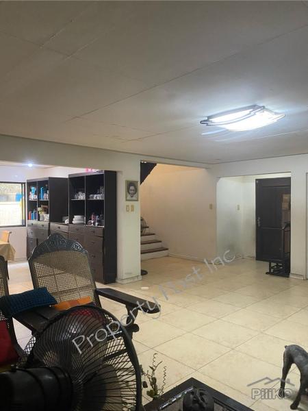 5 bedroom House and Lot for sale in Makati in Philippines